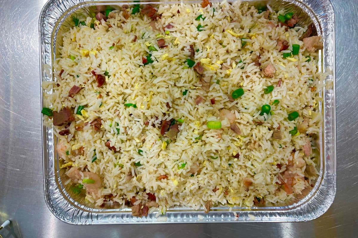 Shrimp and BBQ Pork Fried Rice (Yang Chow Style) 揚州炒飯 Party Tray R