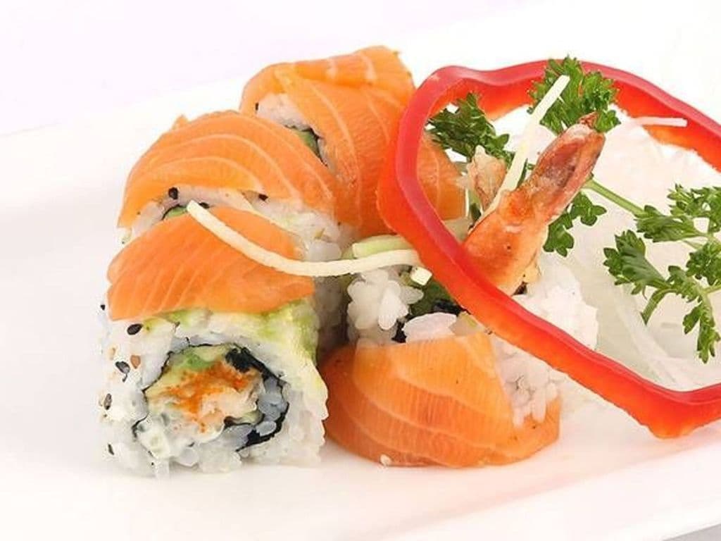 Red Dragon Roll (8pcs)