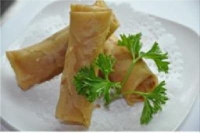 18. Spring Rolls (6 pcs)