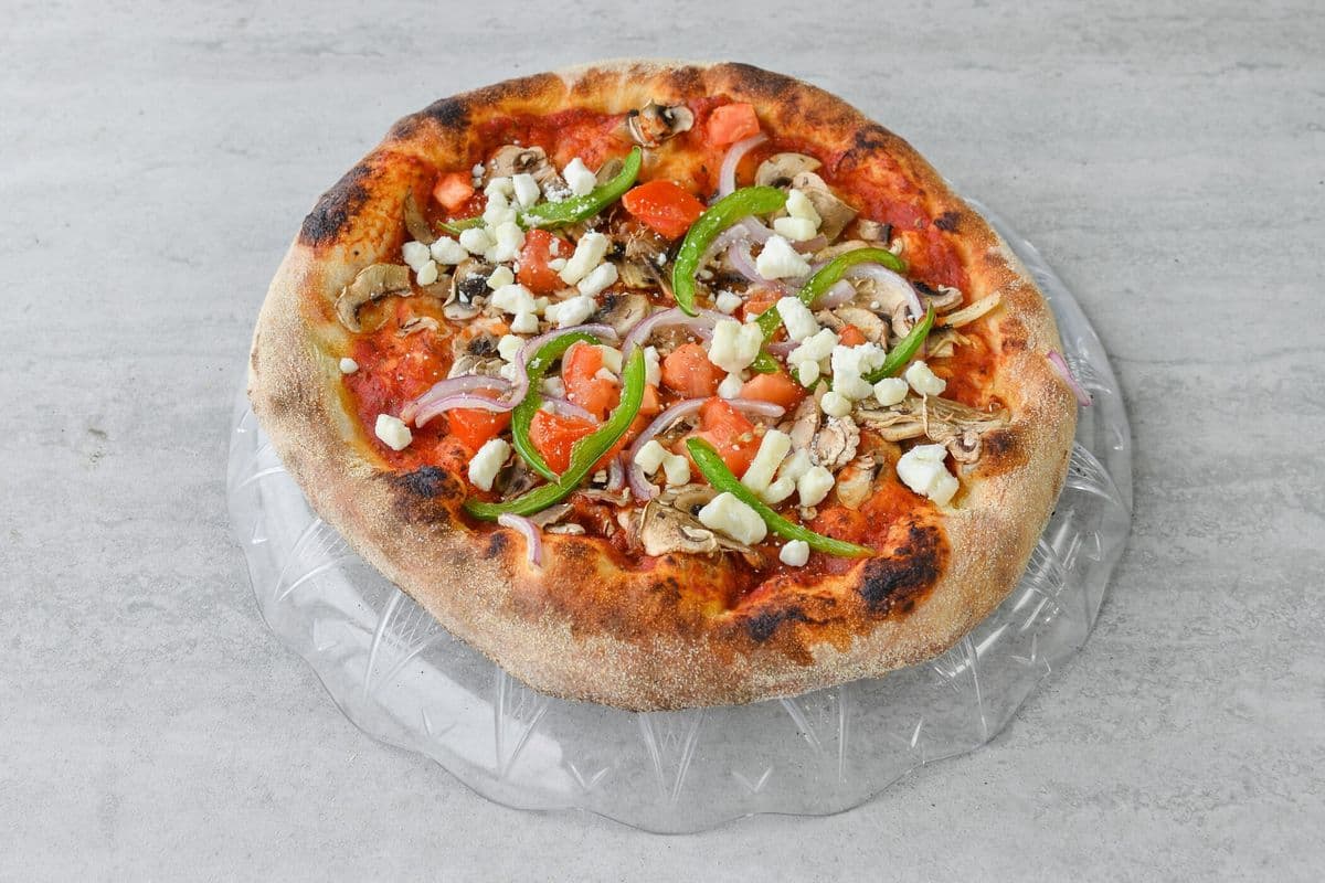 2 Pizzas extra-larges grecque / 2 Extra-Large Greek Pizzas