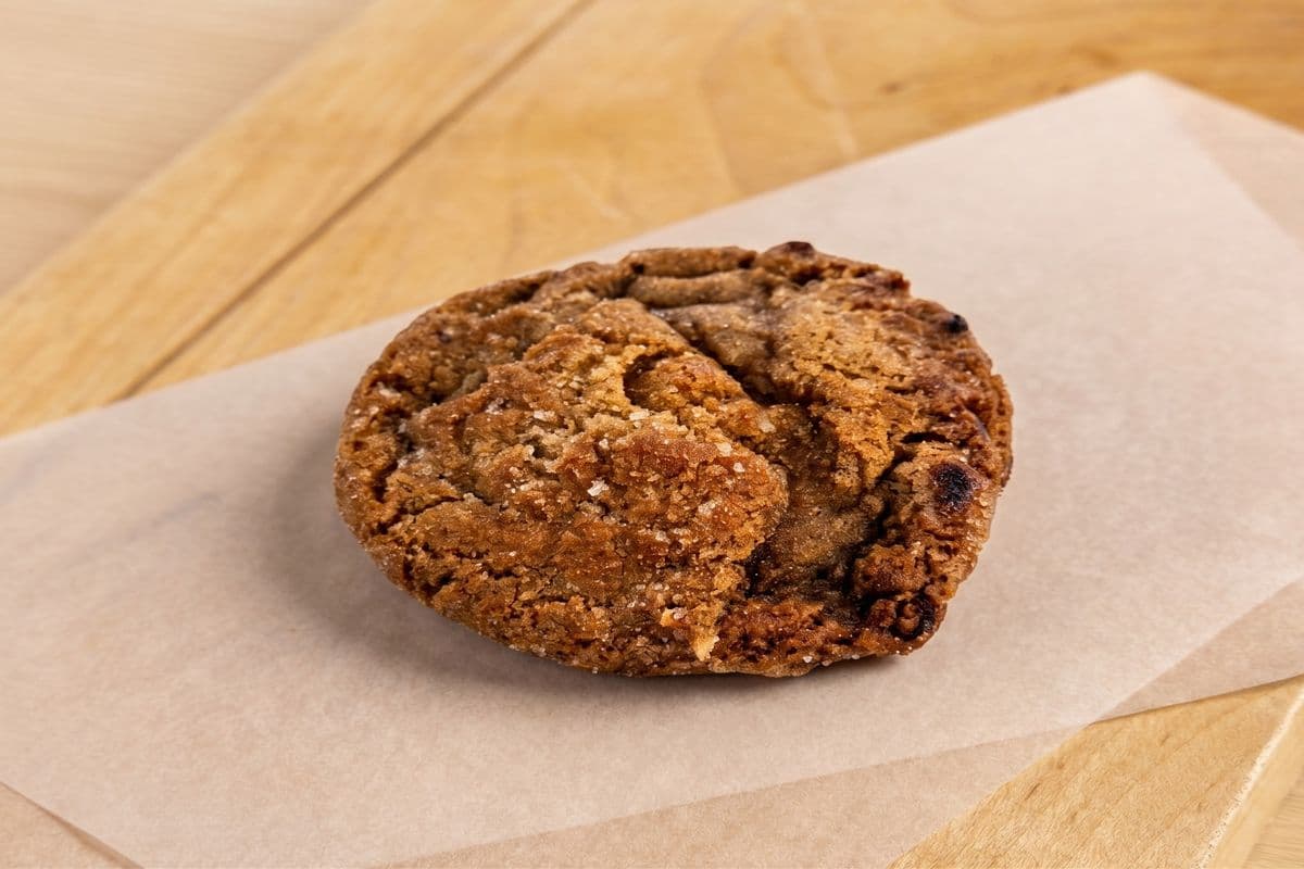 GINGER MOLASSES COOKIE