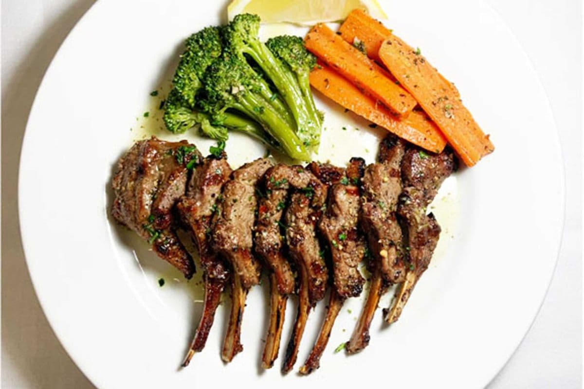 Carré d'Agneau / Rack of Lamb