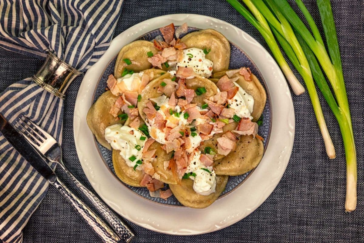 Pierogi (10 pc)