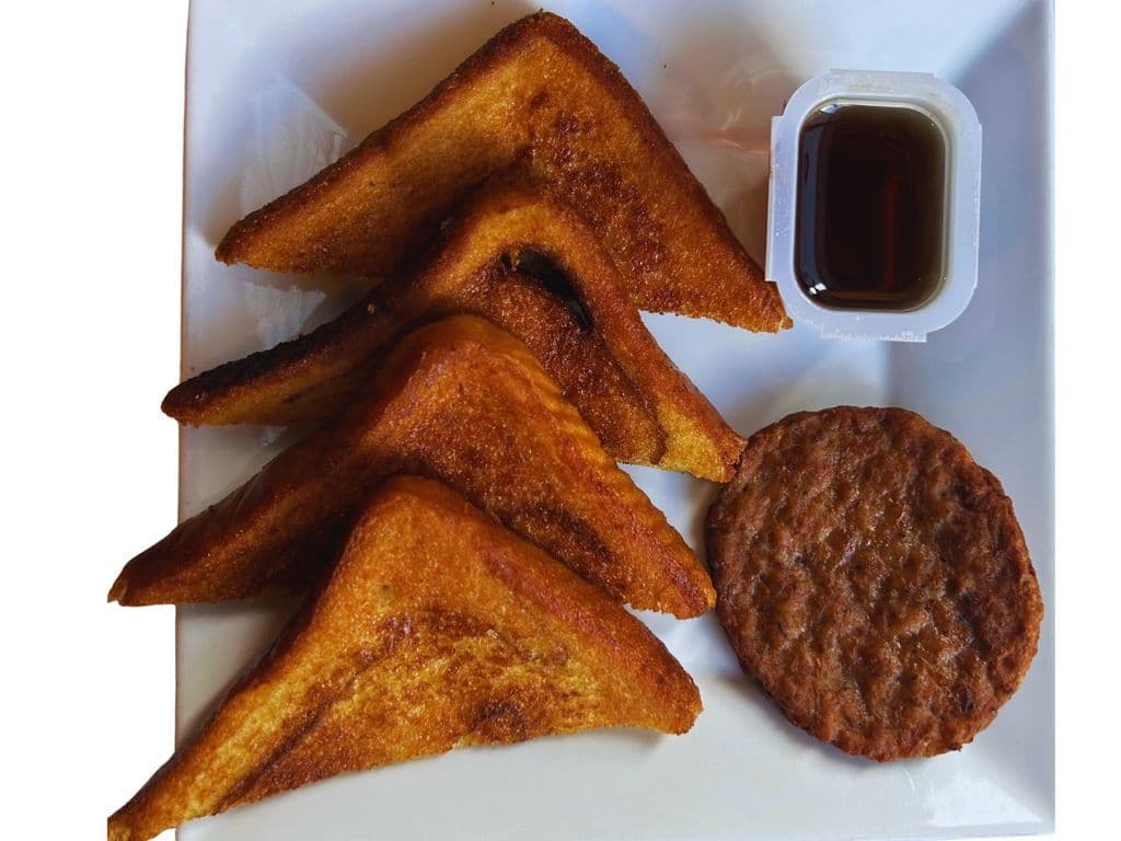 French Toast Cinnamon with Sausage