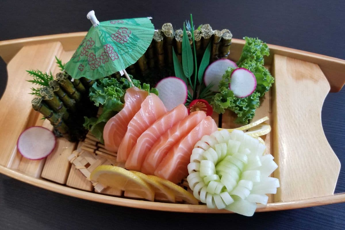 Salmon Sashimi (5pcs)
