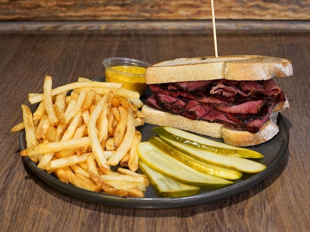 Mtl Smoked Meat