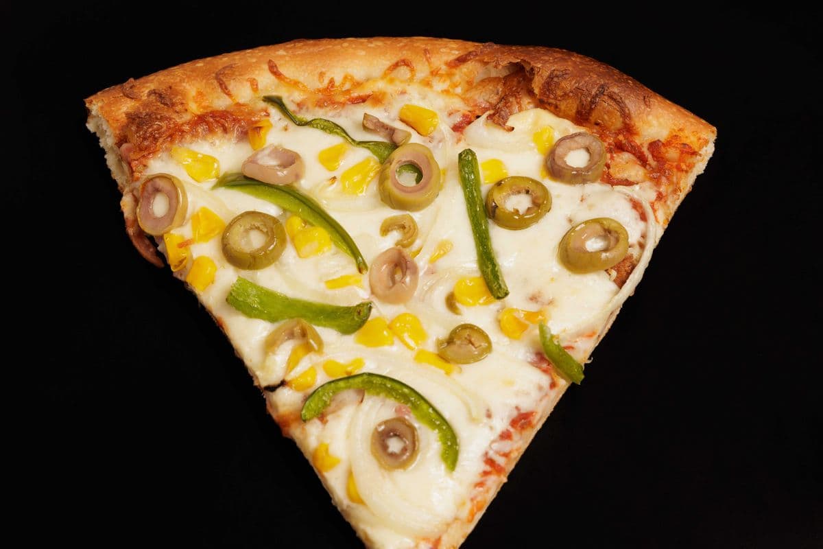 XLarge Pizza Abroad 18''