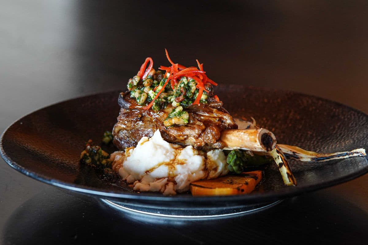 Roasted Lamb Shank (14 oz)