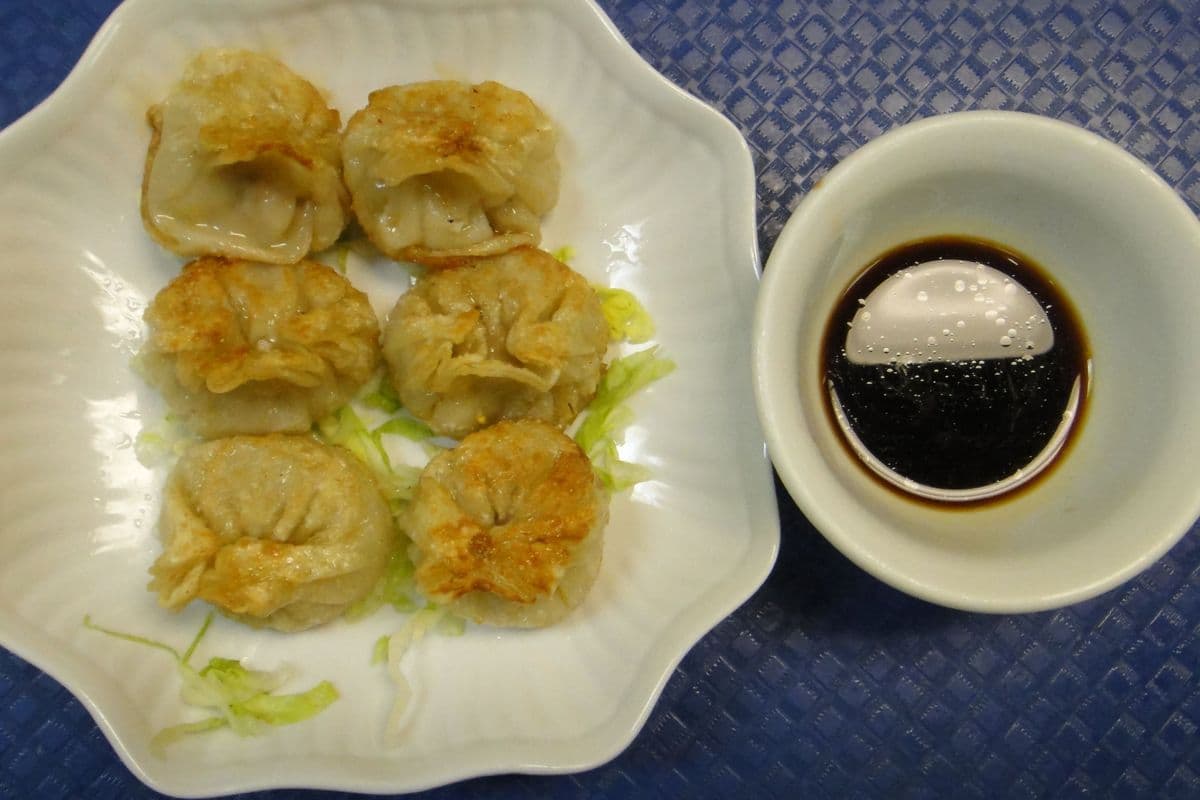 4. Pork Dumplings (6 pcs)