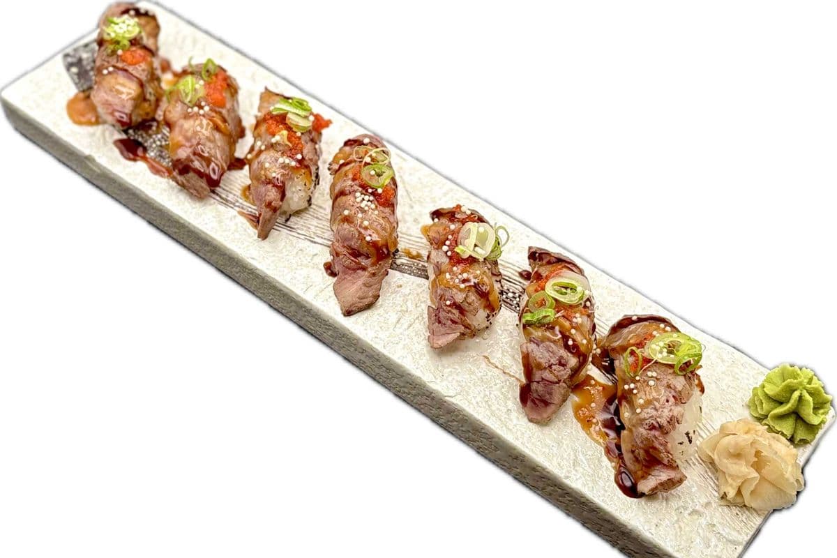 Aburi Beef Nigiri Sushi Appetizer (7 pcs)