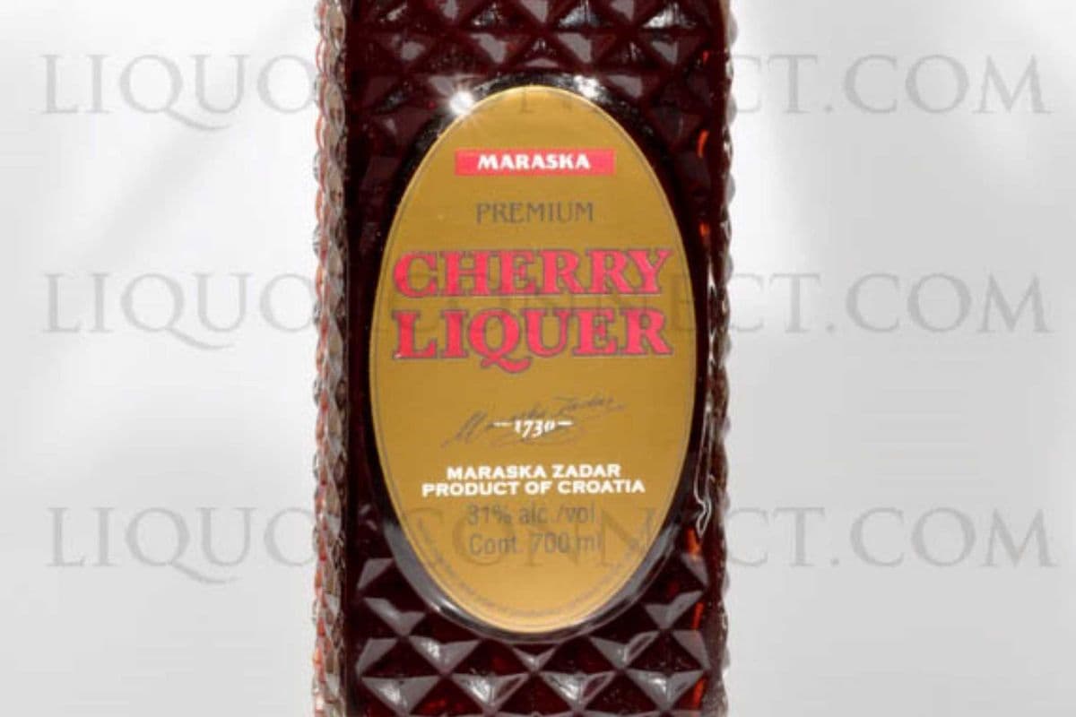 CHERRY LIQUEUR 700ML (1 x 700ML)