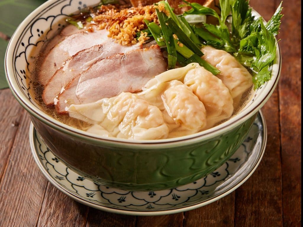 E03L. EggNoodle+ Wonton