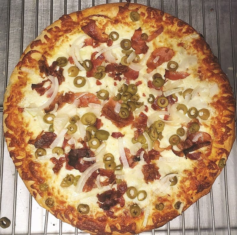 Pizza large de luxe 15''