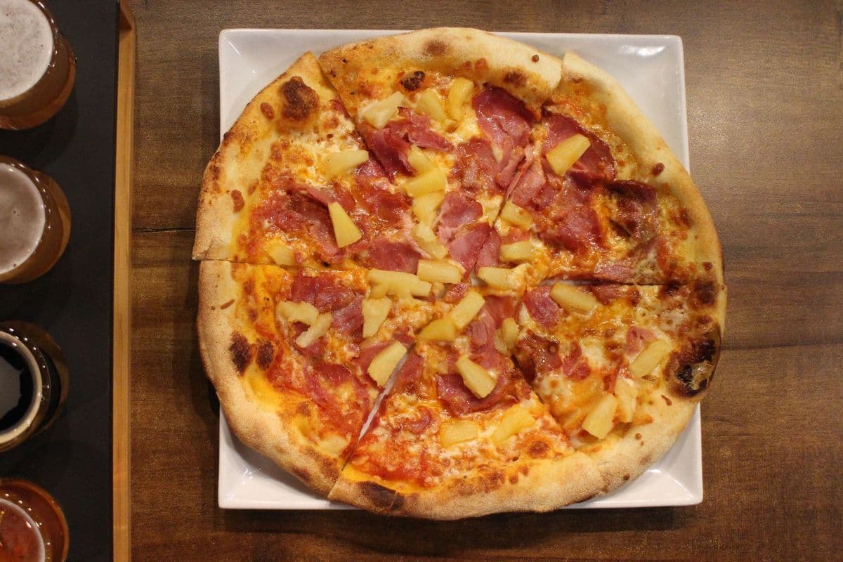 Hawaiian Pizza