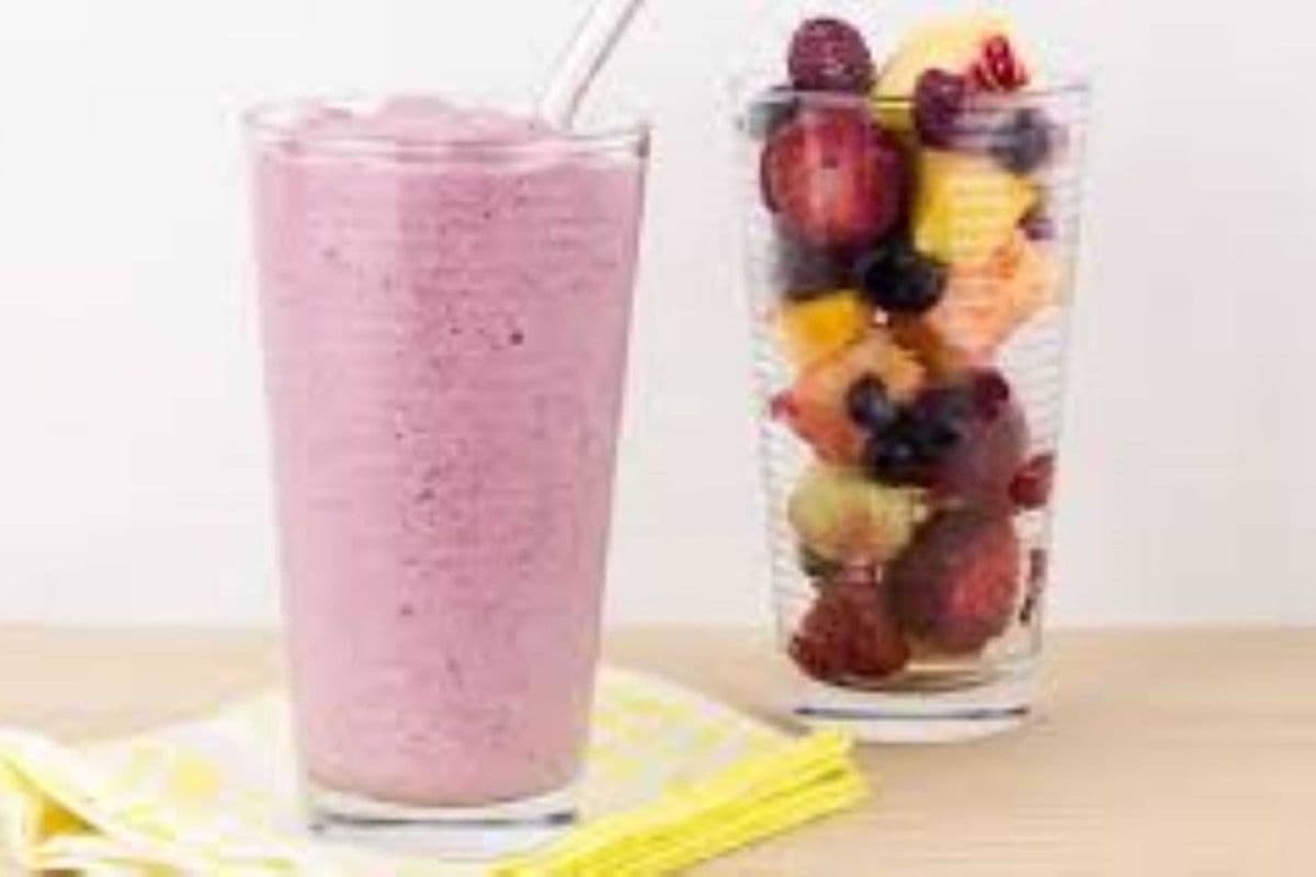 Strawberry Sunrise Smoothie (one size) (24oz)