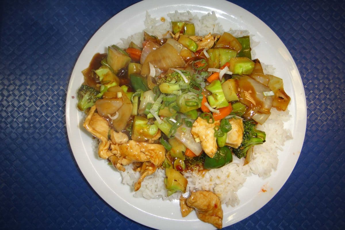32A. Kung Po Chicken on Steamed Rice