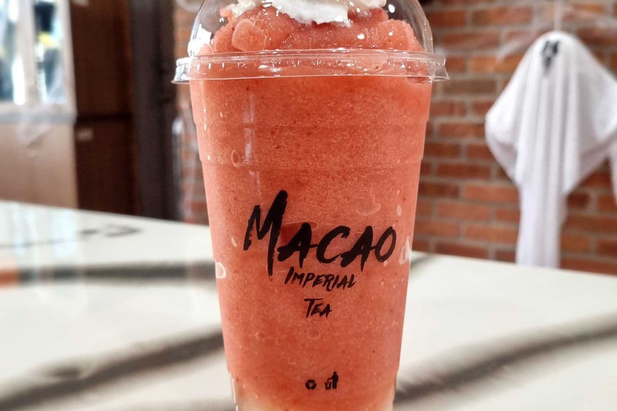 Strawberry Tea Slush (700 ml)