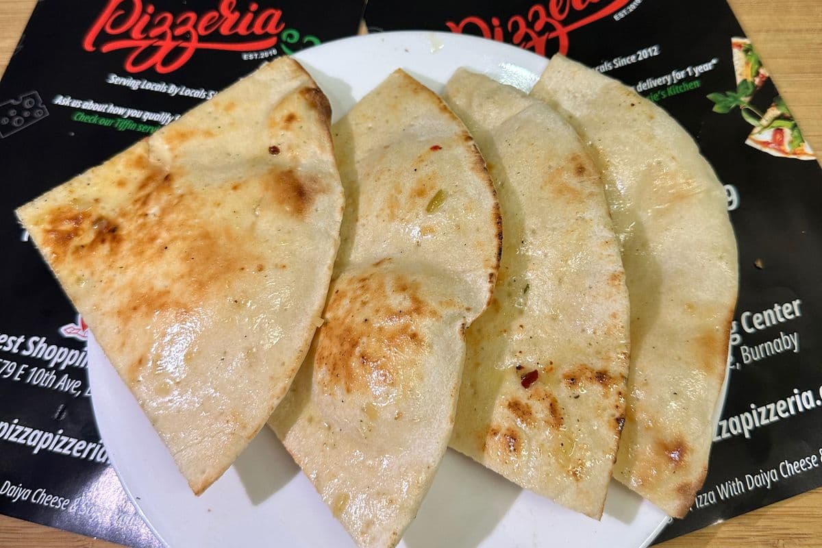 Garlic Naan (9-11 inches )