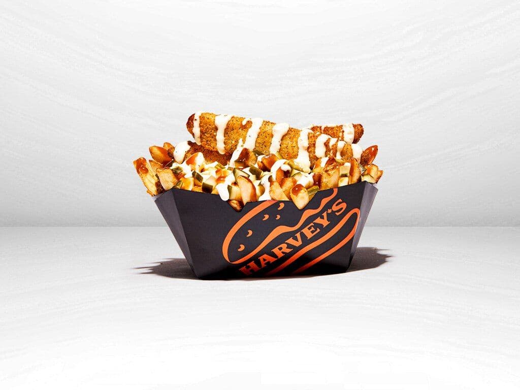 Poutine Triple cornichon, format moyen / Triple Pickle Poutine Regular