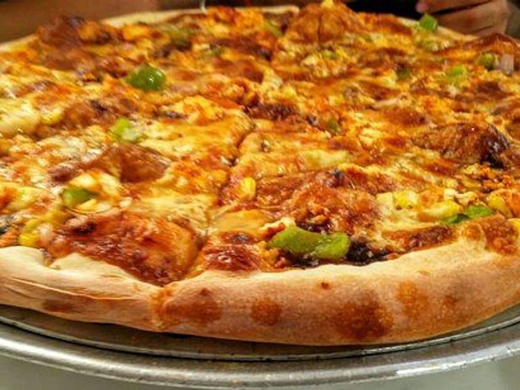 Chicken Makhani Pizza