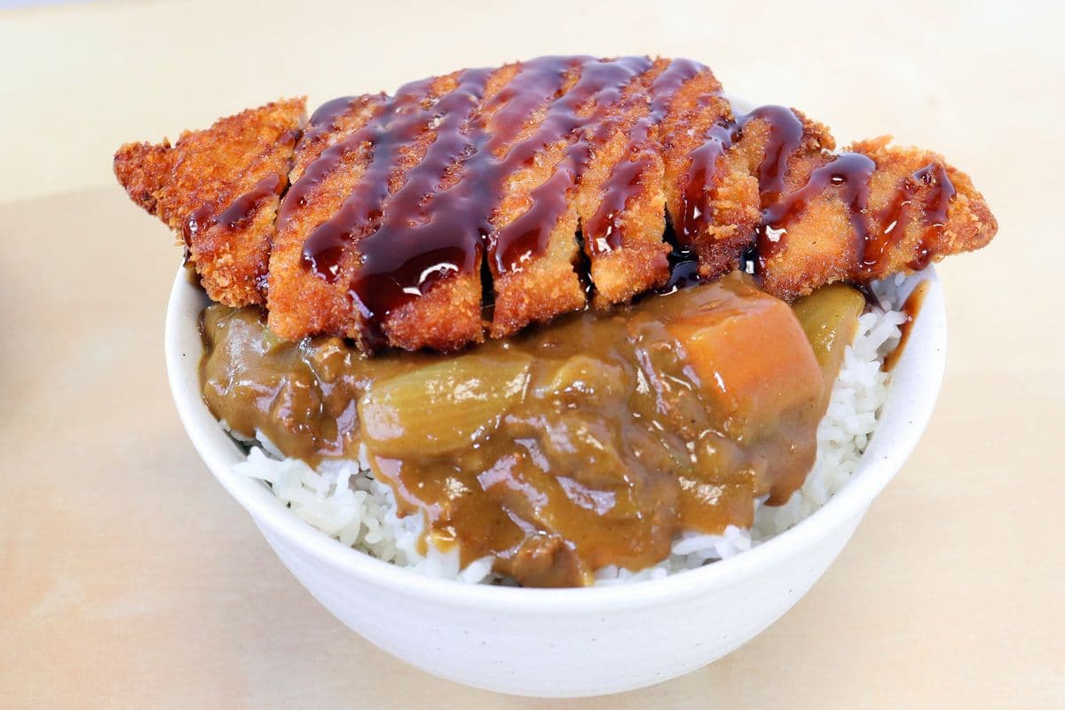 Japanese Pork Cutlet Curry (Pork Cutlet Curry Rice Bowl)