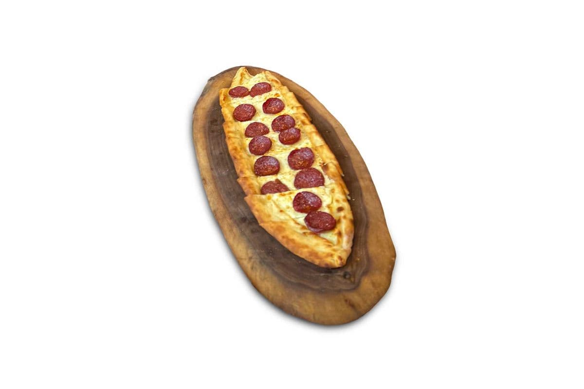 Soujok Pide (700 Cal)