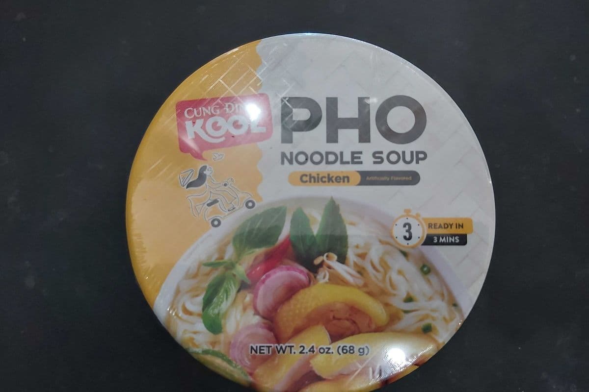 CUNG DINH Kool PHO Bowl Soup Chicken Flavour 68g