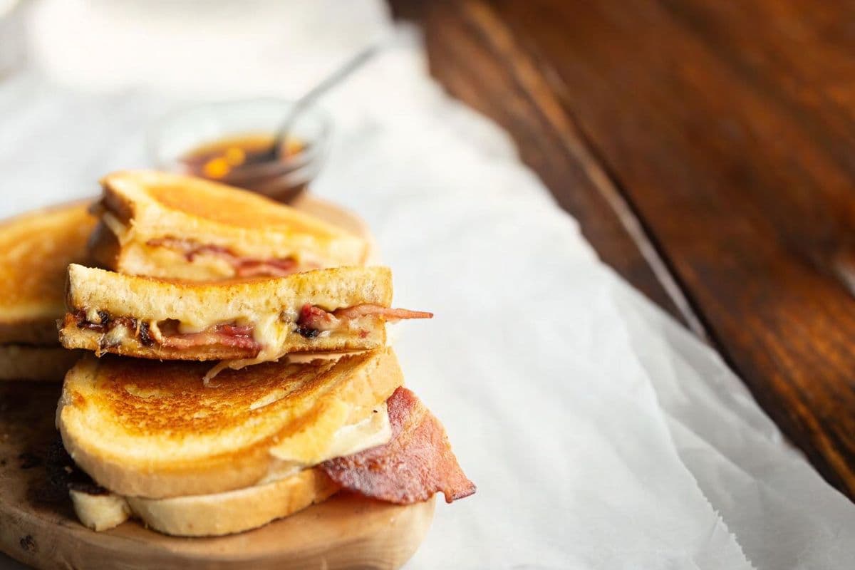 Bacon Grilled Cheese Sandwich