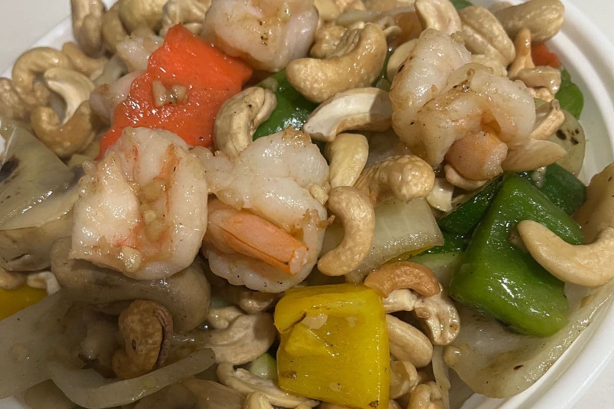 Prawns with Vegetables and Cashew Nuts 腰果虾球