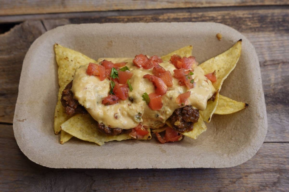 Burrito Spendido - Mole Queso Nachos