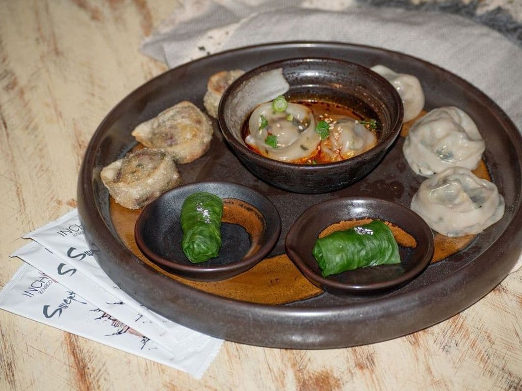 Chef's Choice Dumpling Sampler (15 pcs)