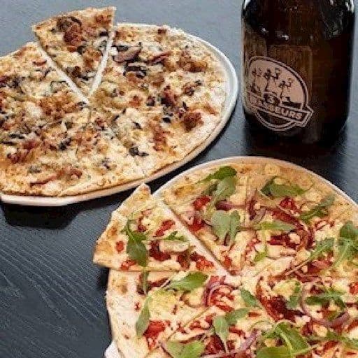 2 Flammekueches + 1 Growler (1,89 L)