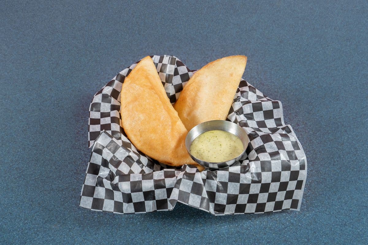 Large Black Bean Empanada (2 pcs)