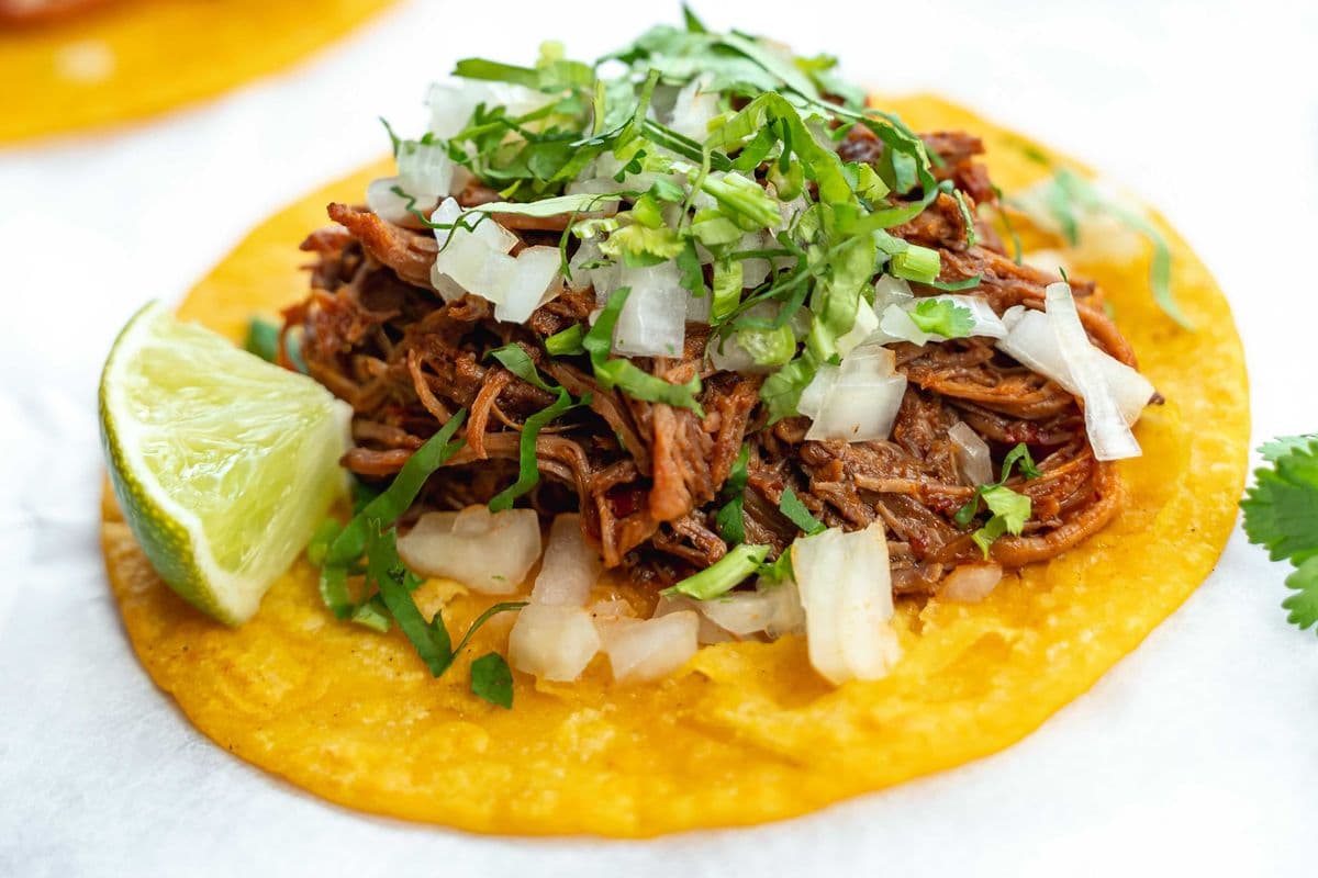 Taco de Barbacoa (1 pc)
