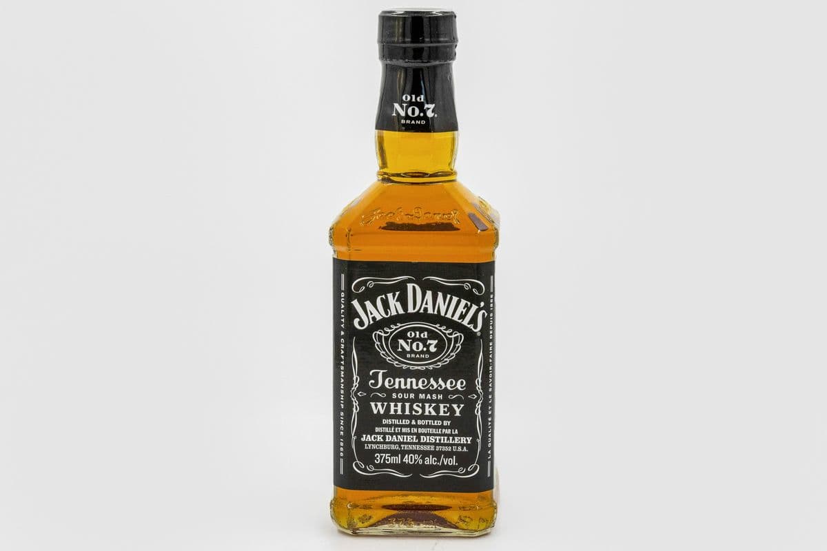 Jack Daniel Whisky (1 x 375 ml)