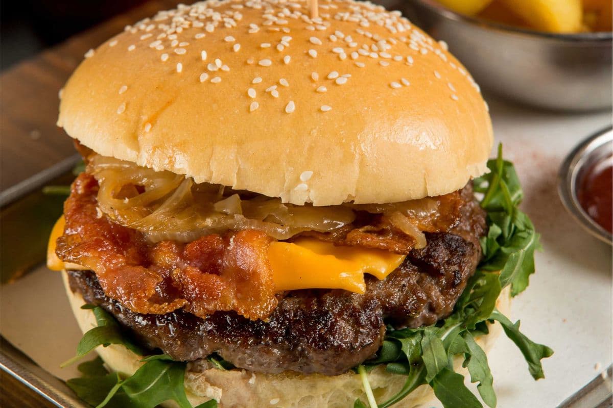 Bacon Cheddar Burger