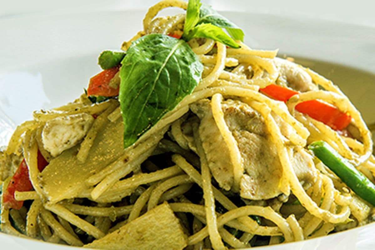 Dan Dan Green Curry Chicken