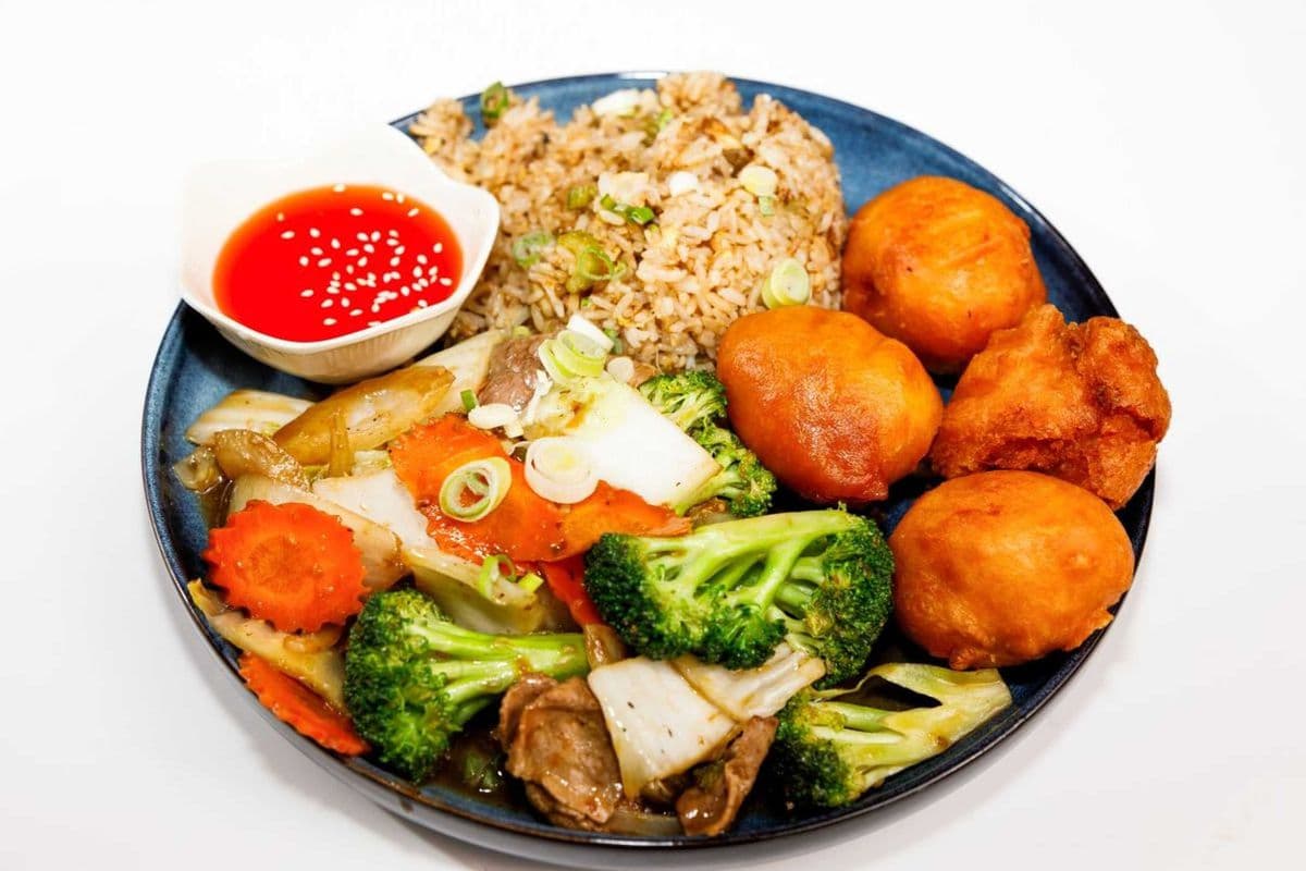 Combo #2 (Chicken Balls, Mixed Green)