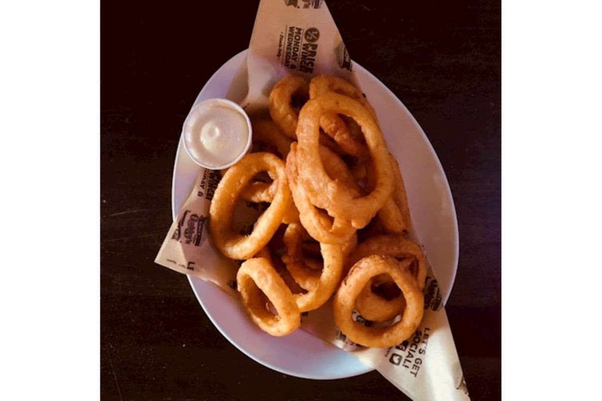 Thick and Crunchy Onion Rings