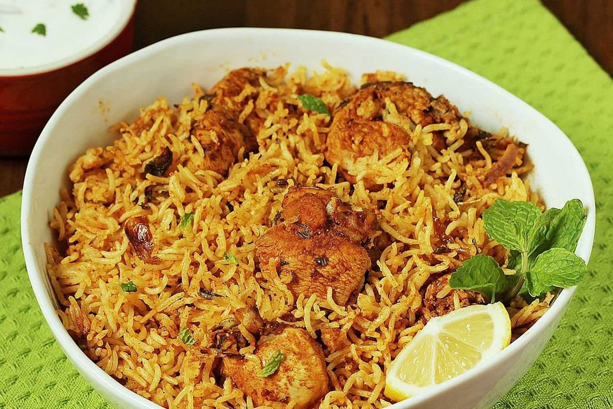 Chicken Biryani (boneless)(Complementary Raita )