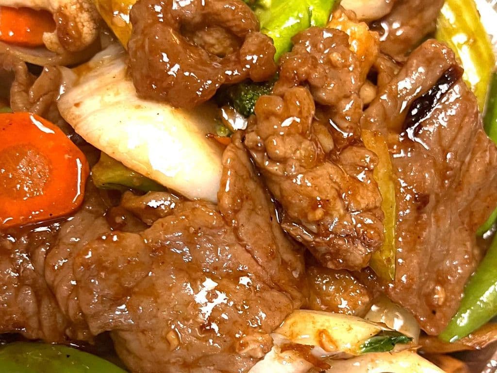 Mongolian Sliced Beef W/ Vegetables - OO