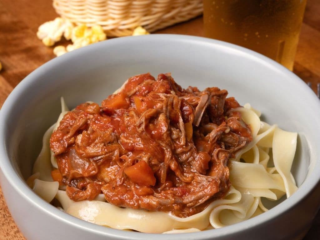 Pappardelles sauce ragù au bœuf braisé / Pappardelle with braised beef ragù