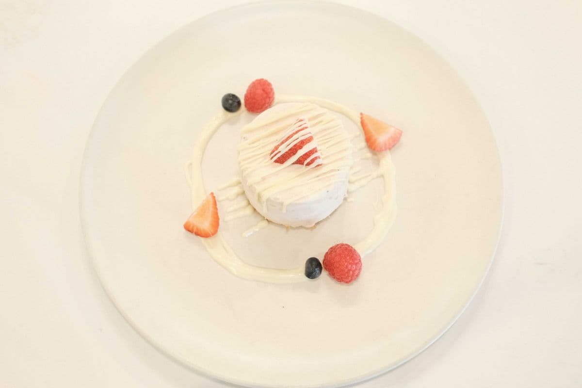 Strawberry White Chocolate Cheesecake