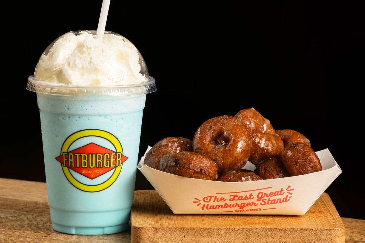 Blueberry Shake (reg) & Donuts (5 pack) Combo