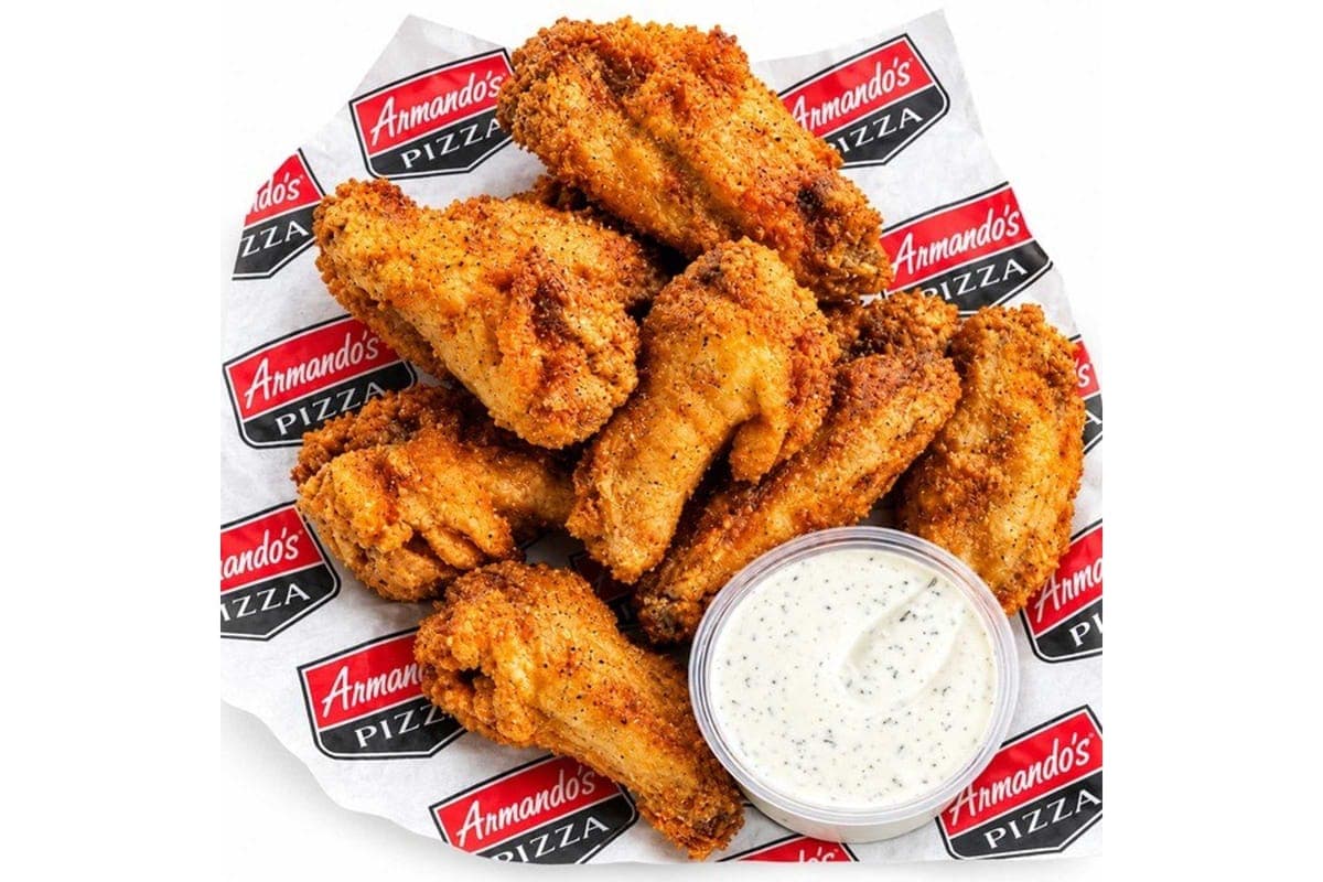 Eight Wings with One Sauce