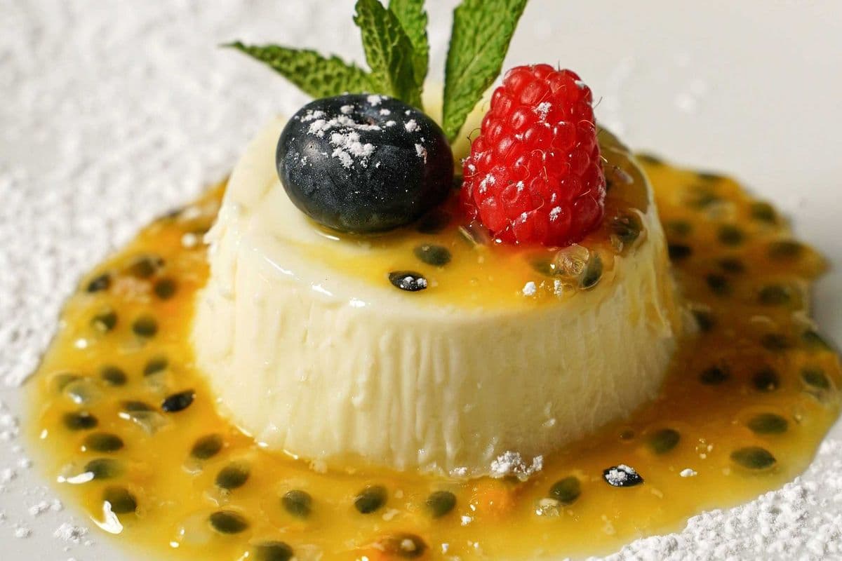Panna Cotta al Passion Fruit