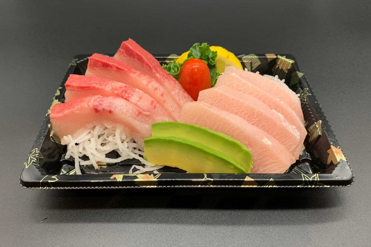 Hamachi Sashimi