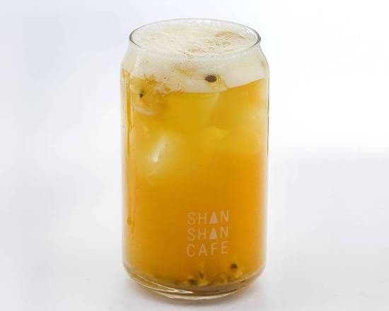 Iced Passion Fruit Green Tea