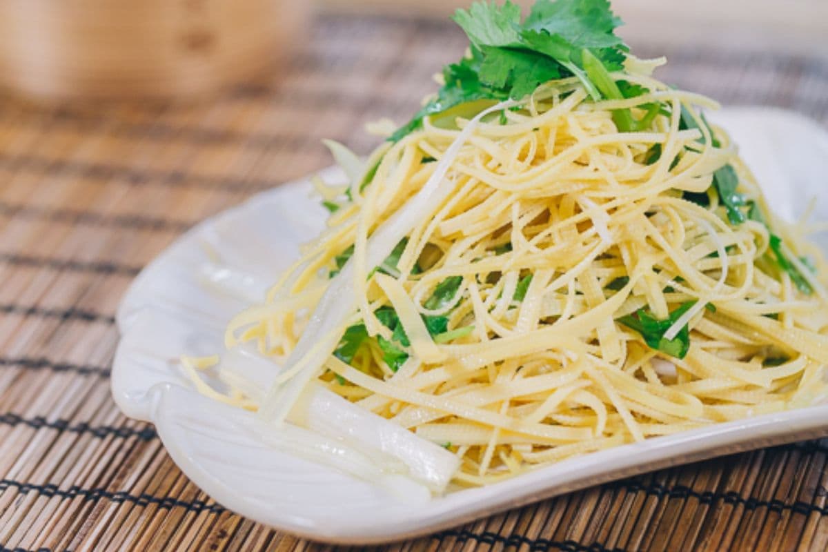 138. Shredded Tofu Sheets with Special Sauce - 干捞豆腐丝