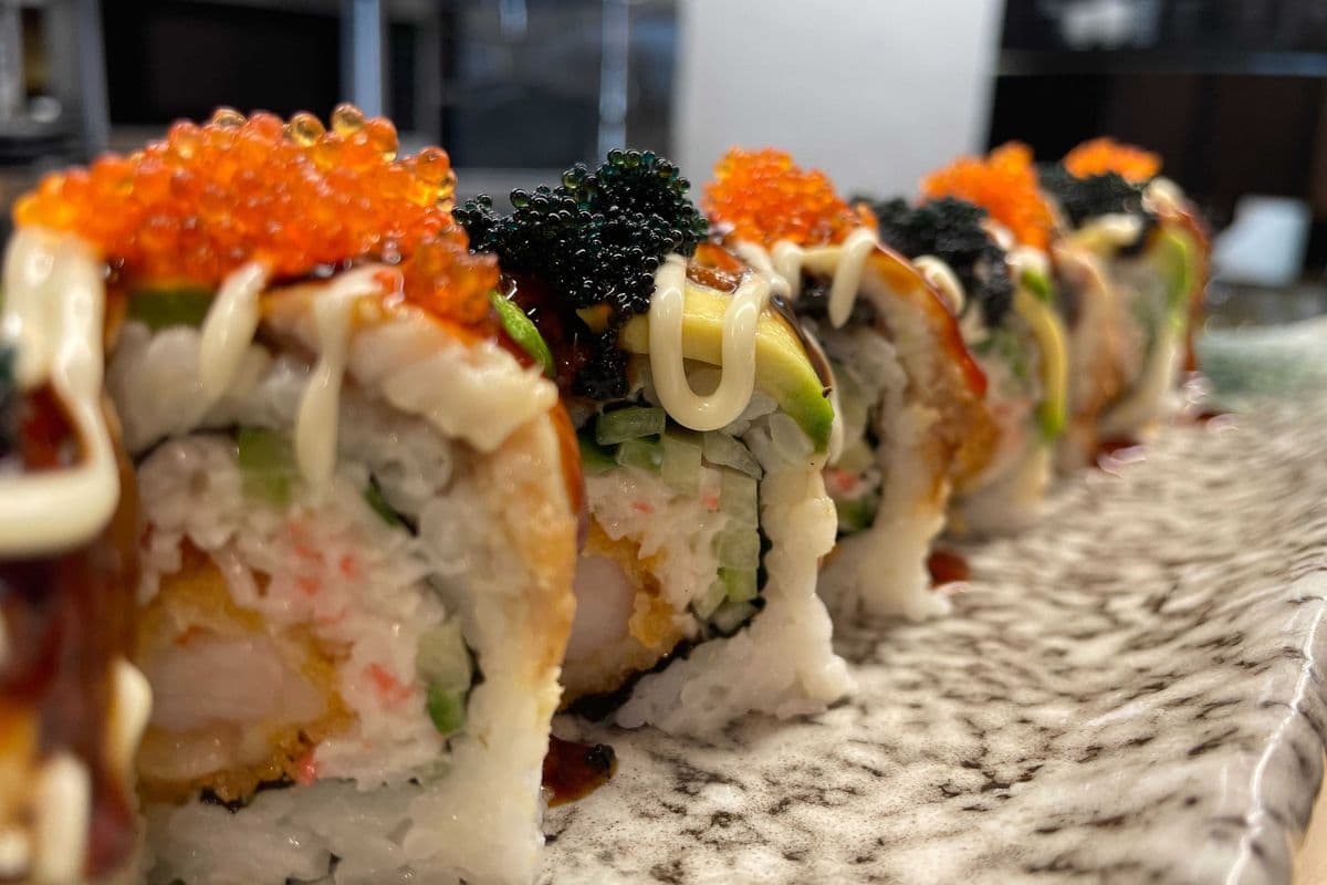Black Dragon Roll 黑龙卷